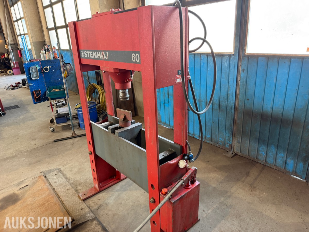 Stenhøj 60 tonn hydraulisk verkstedpresse – 600 kN
