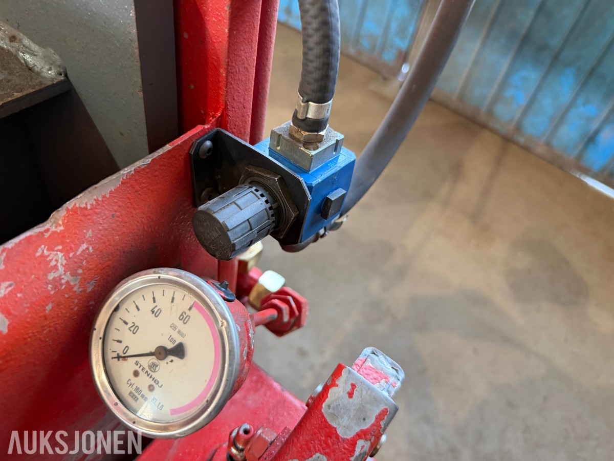 Stenhøj 60 tonn hydraulisk verkstedpresse – 600 kN