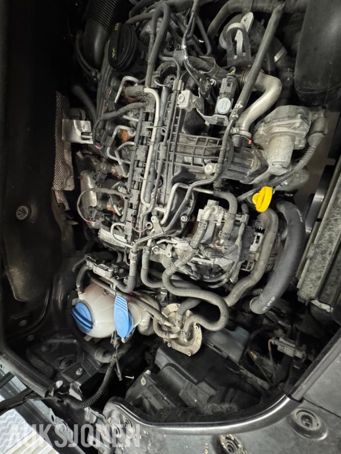 2015 Volkswagen Caddy 1.6-102 D / EU-ok / 82986km
