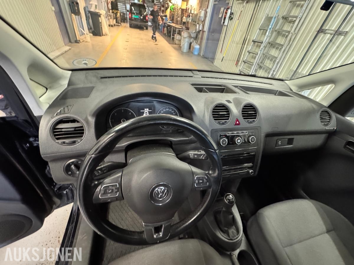 2015 Volkswagen Caddy 1.6-102 D / EU-ok / 82986km