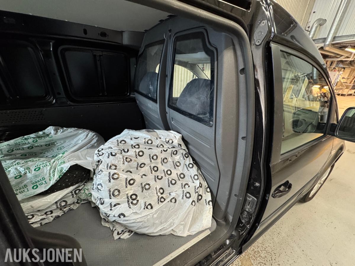 2015 Volkswagen Caddy 1.6-102 D / EU-ok / 82986km