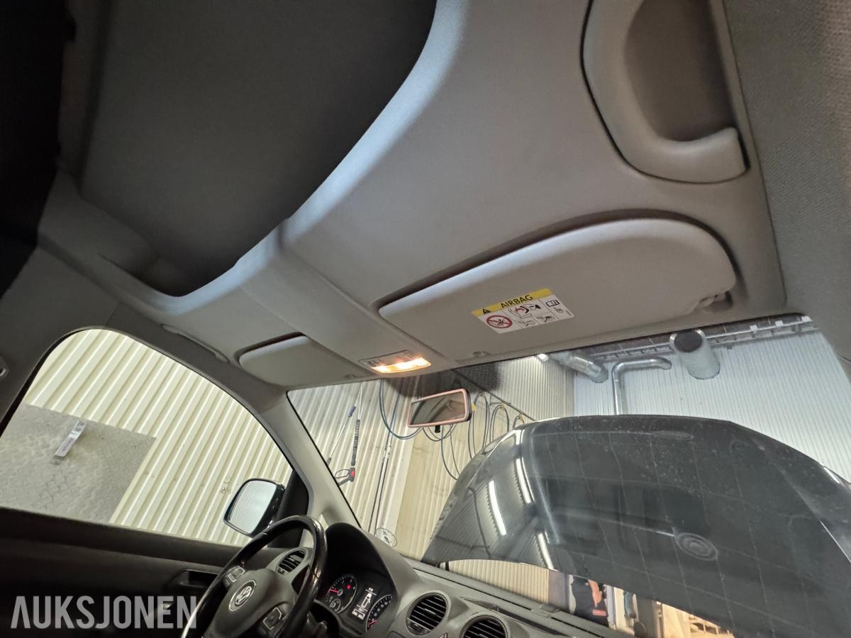 2015 Volkswagen Caddy 1.6-102 D / EU-ok / 82986km