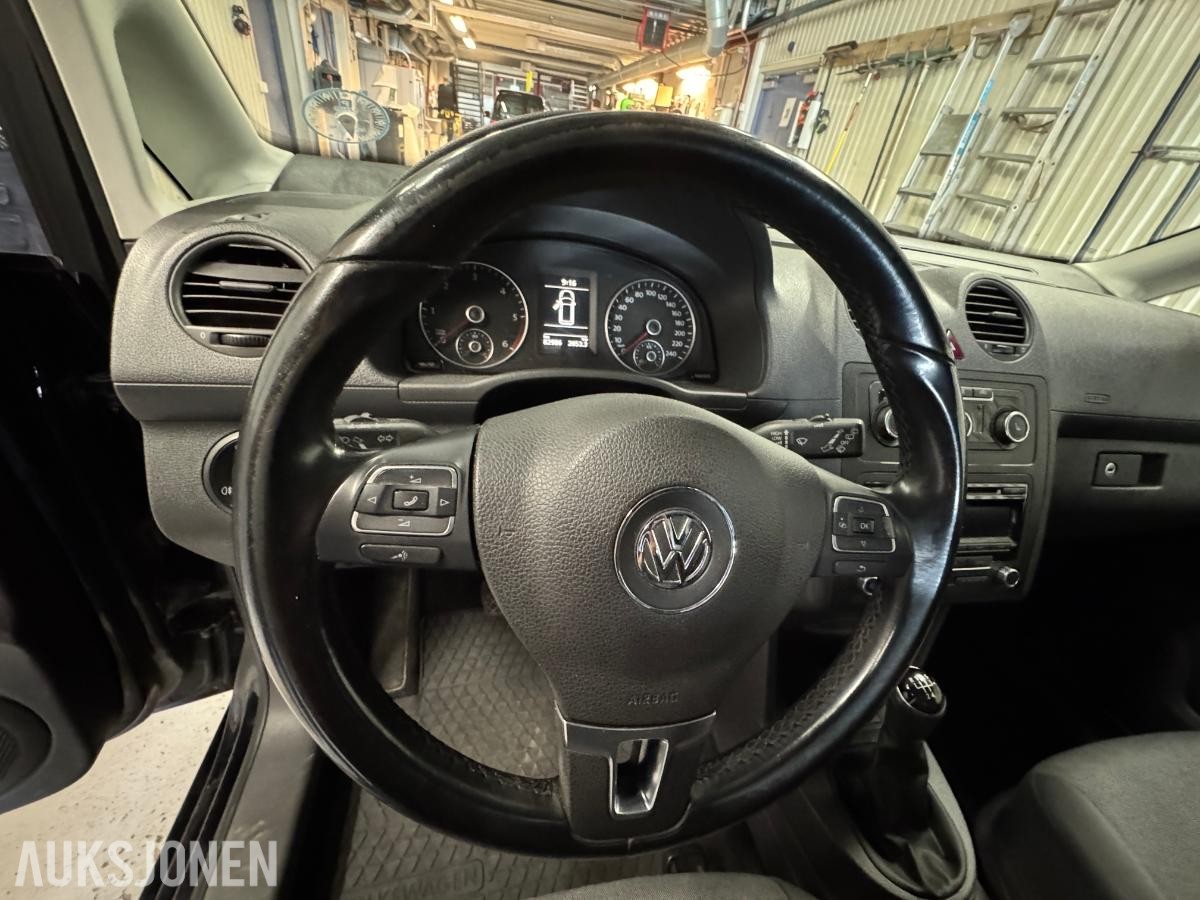 2015 Volkswagen Caddy 1.6-102 D / EU-ok / 82986km