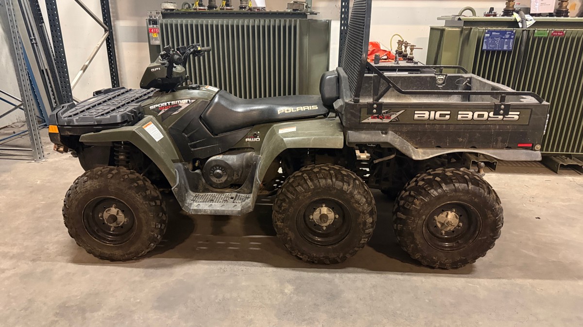 2010 Polaris Sportsman 800 6X6 1308km m/ - vinsj og lasteplan 