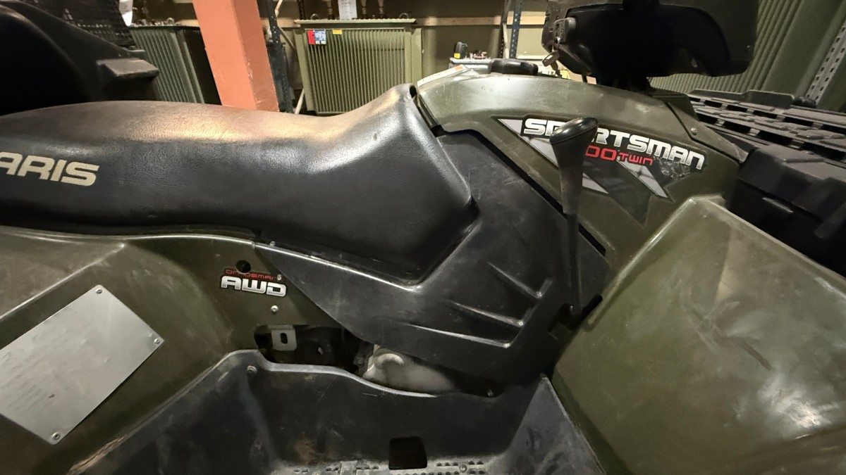 2010 Polaris Sportsman 800 6X6 1308km m/ - vinsj og lasteplan 