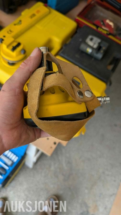 Stor samling med verktøy - dewalt, paslode, fine, +++