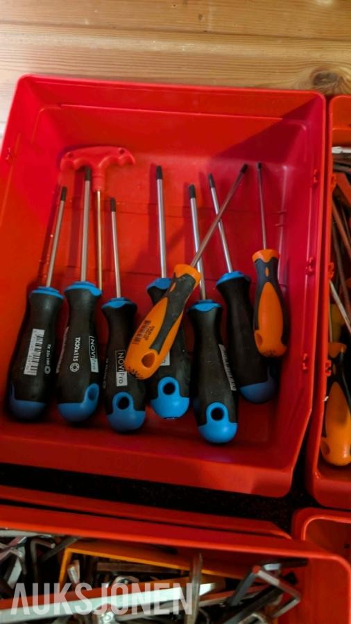 Stor samling med verktøy - dewalt, paslode, fine, +++