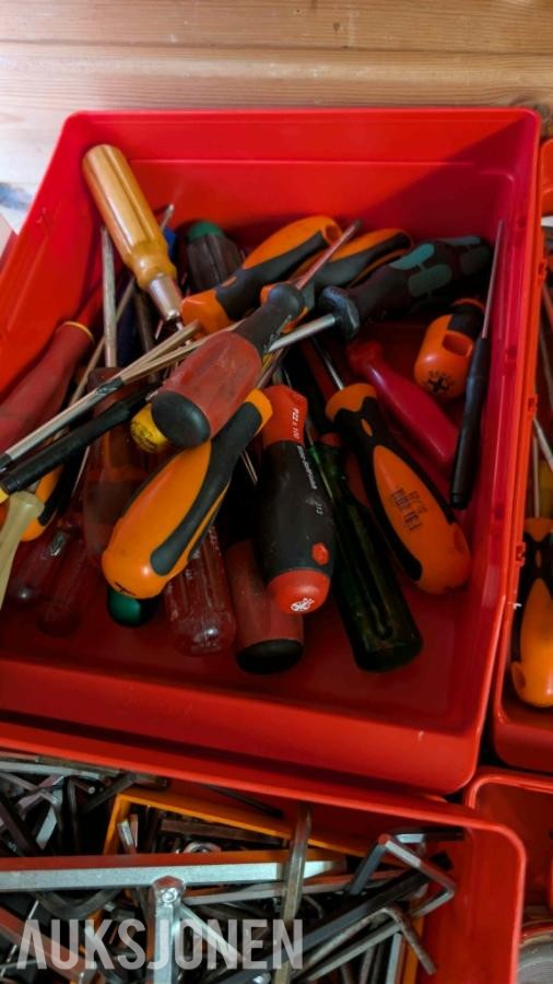 Stor samling med verktøy - dewalt, paslode, fine, +++