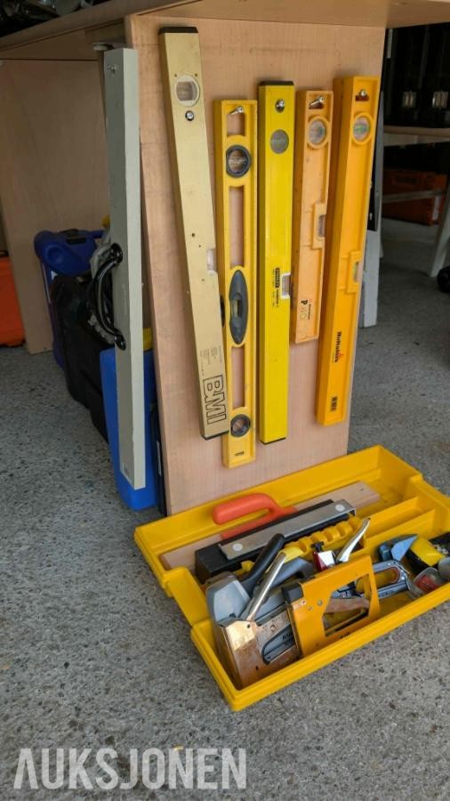 Stor samling med verktøy - dewalt, paslode, fine, +++
