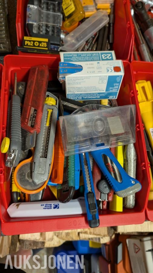 Stor samling med verktøy - dewalt, paslode, fine, +++