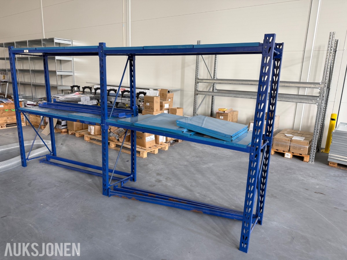 Stor mengde reoler