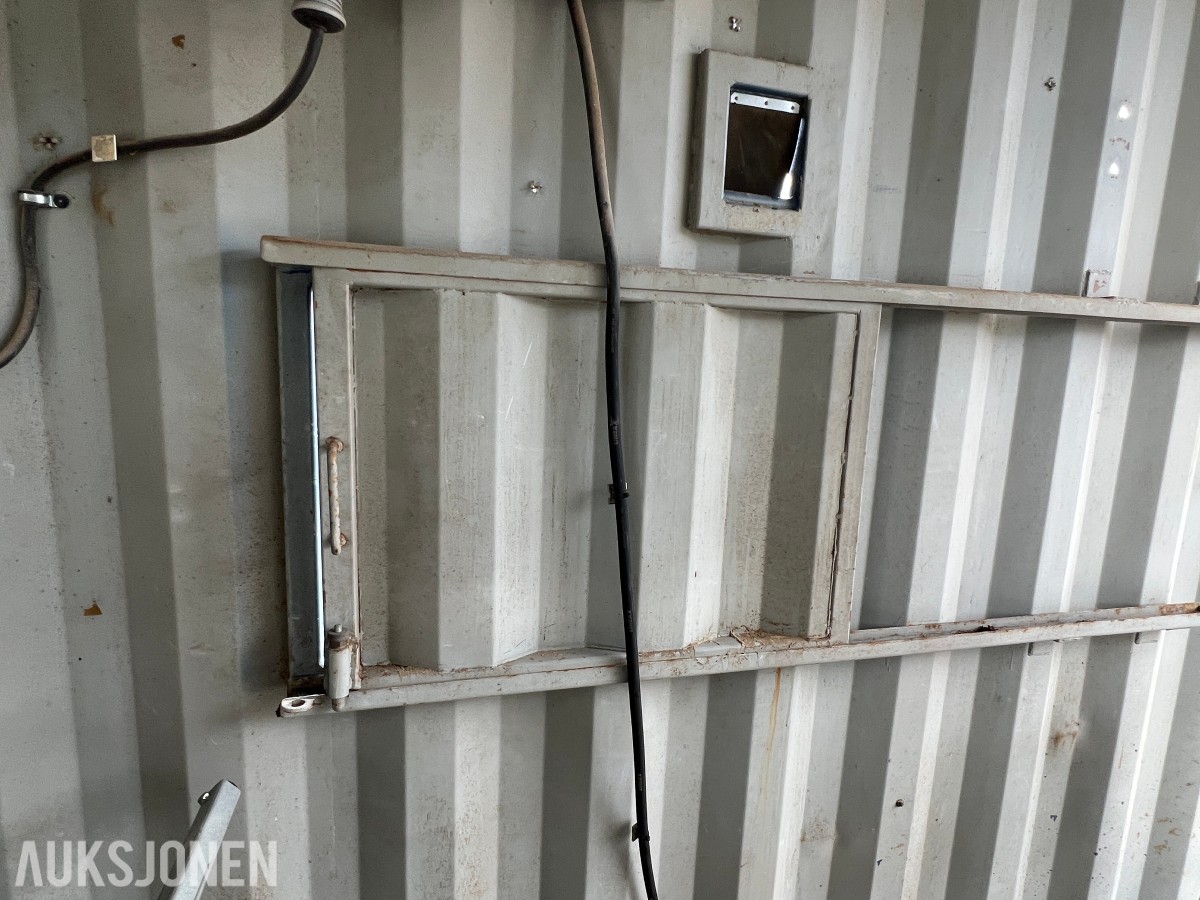 15 fot BNS 10-C13-LC sagcontainer med Ernex gjerdesag