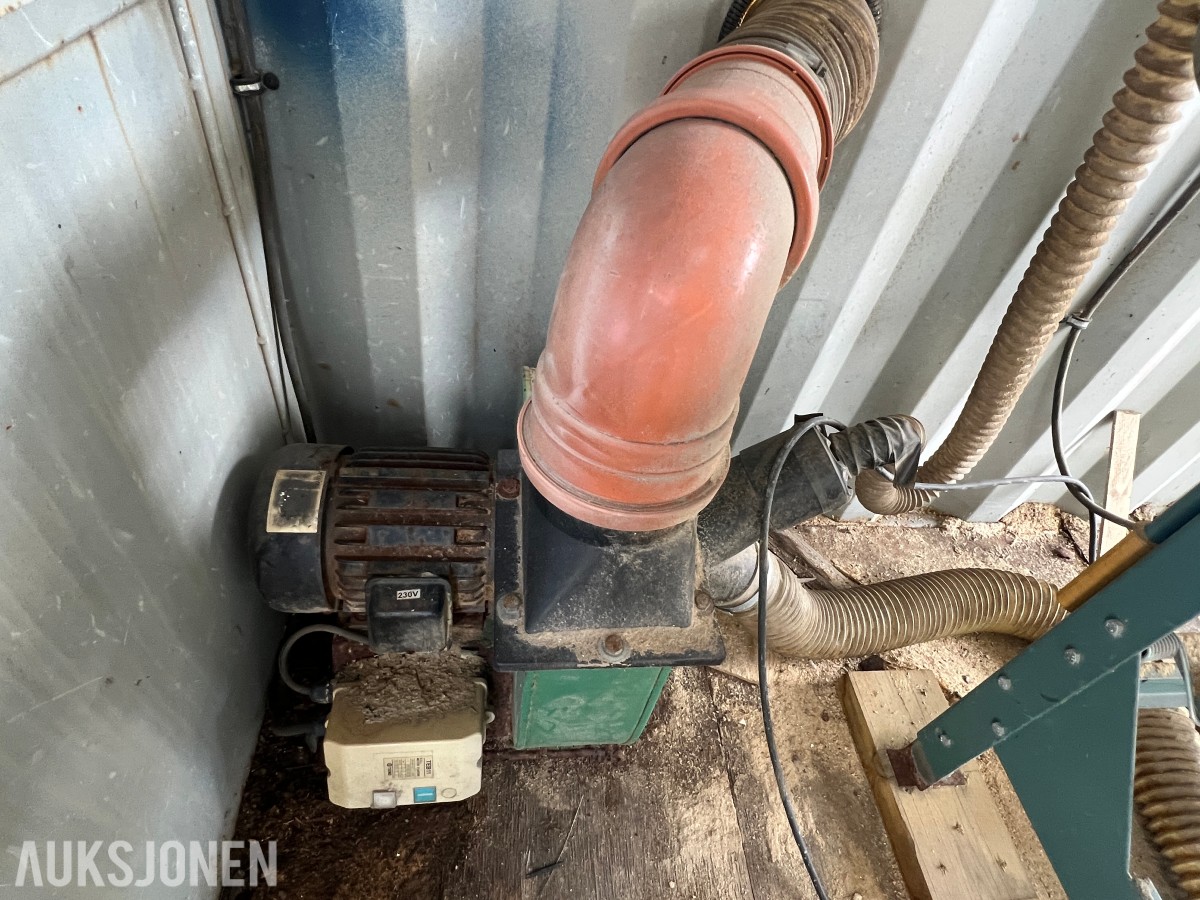 15 fot BNS 10-C13-LC sagcontainer med Ernex gjerdesag