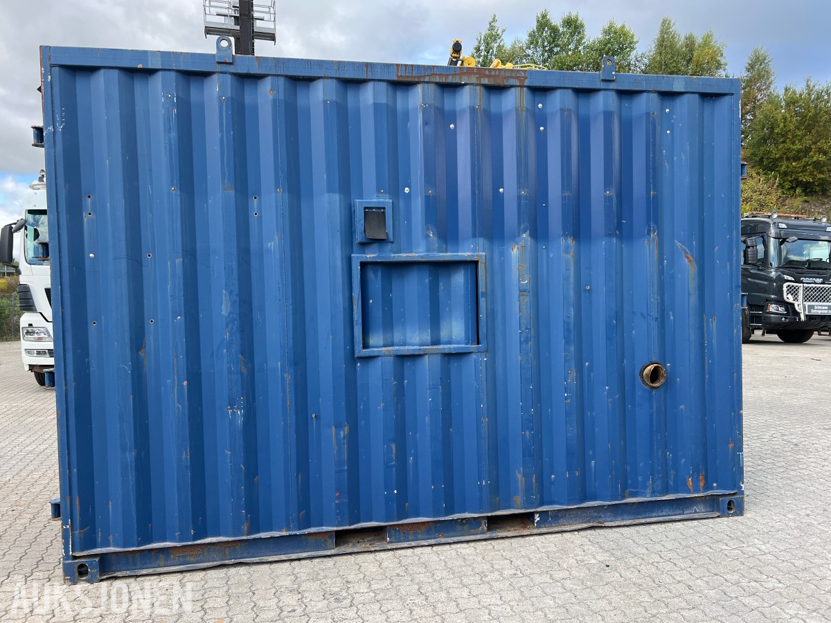 15 fot BNS 10-C13-LC sagcontainer med Ernex gjerdesag
