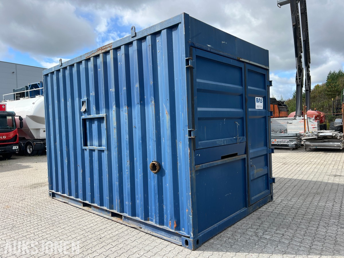 15 fot BNS 10-C13-LC sagcontainer med Ernex gjerdesag