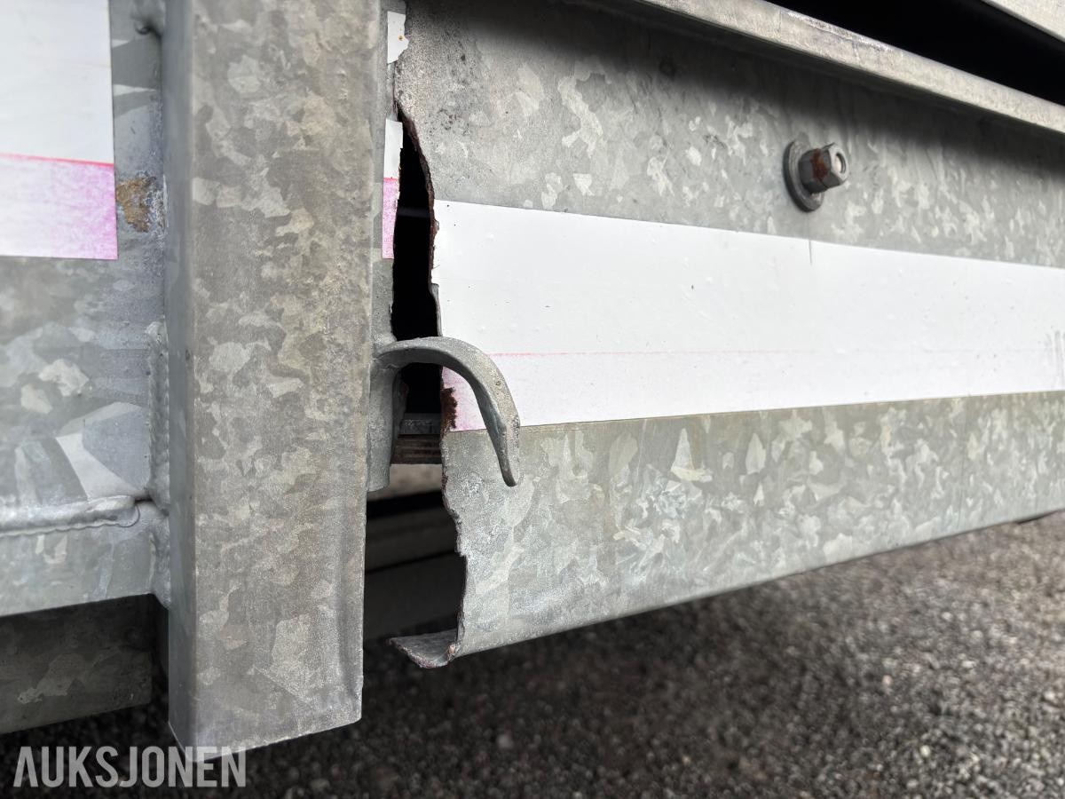 1997 ÅTM 6810T Kapellhenger med tipp