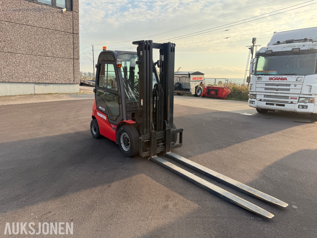 2013 Manitou MI25D Motvektstruck, KUN 530 TIMER