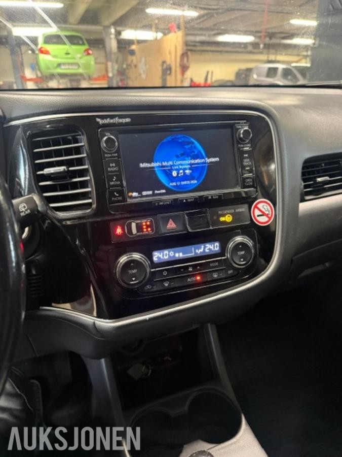 2016 Mitsubishi Outlander 2.3-150 D 4WD, 175562km
