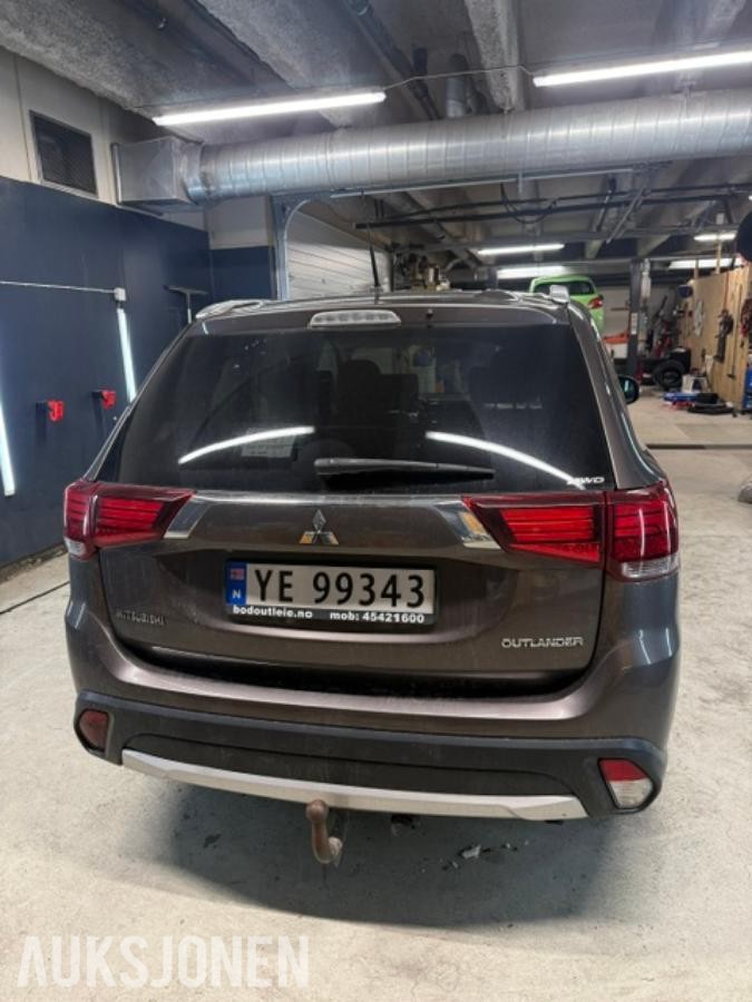 2016 Mitsubishi Outlander 2.3-150 D 4WD, 175562km