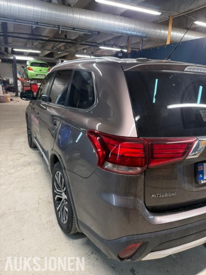 2016 Mitsubishi Outlander 2.3-150 D 4WD, 175562km