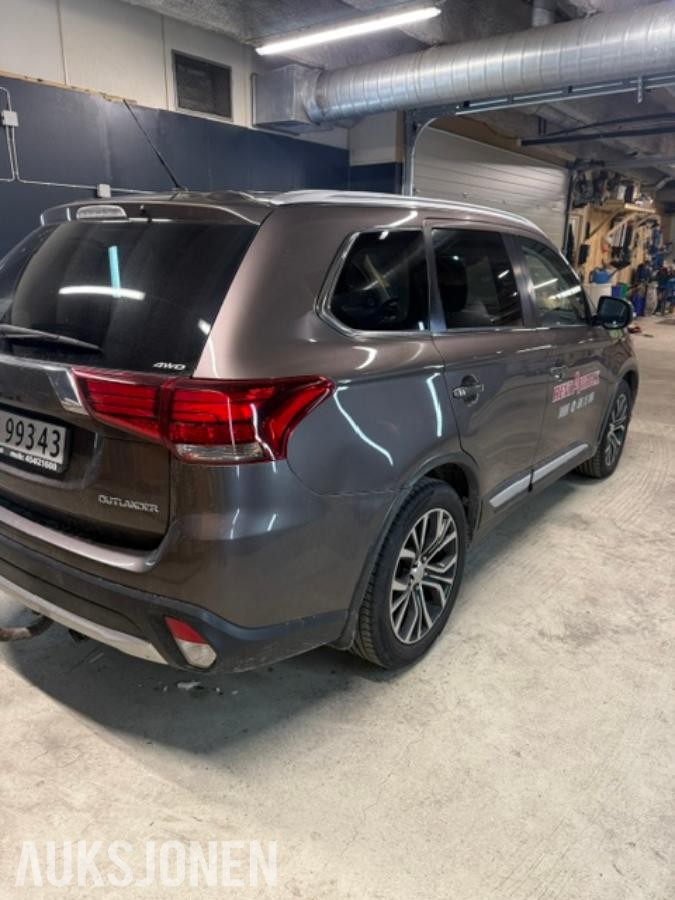 2016 Mitsubishi Outlander 2.3-150 D 4WD, 175562km