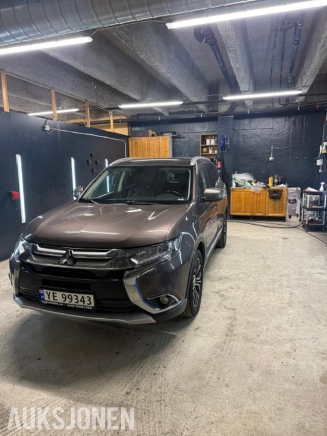 2016 Mitsubishi Outlander 2.3-150 D 4WD, 175562km