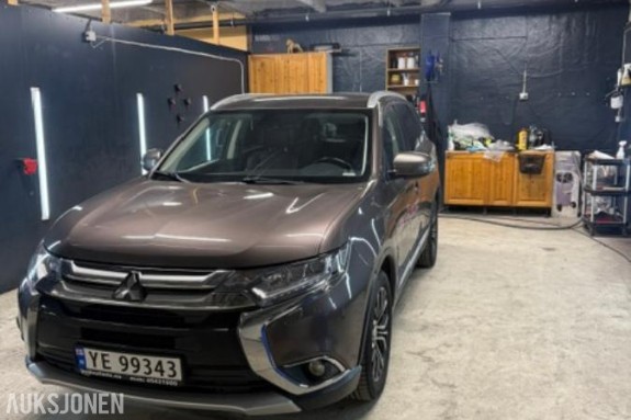 2016 Mitsubishi Outlander 2.3-150 D 4WD, 175562km