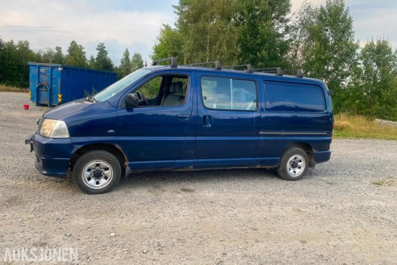 2006 Toyota HiAce 4WD, 6 seter, Hengerfeste