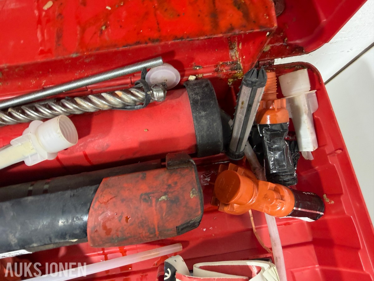 Stort parti Hilti batteriverktøy, batterier, ladere og festeverktøy 