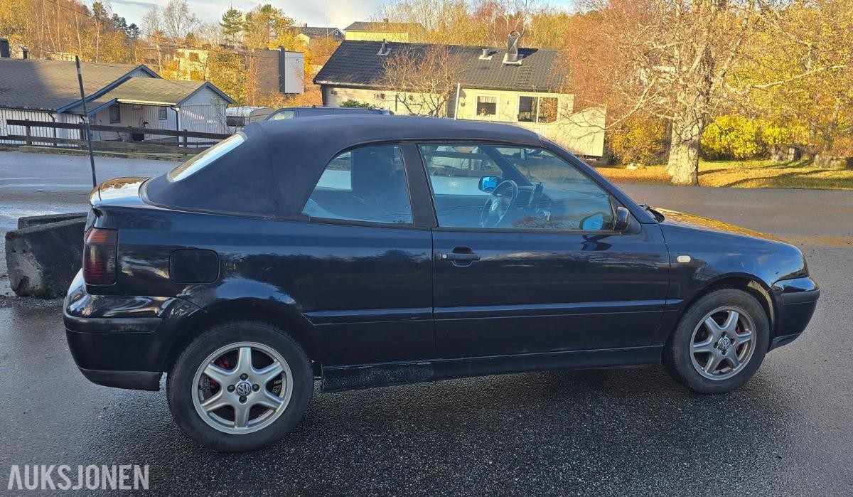 2000 Volkswagen Golf 1.6 Cabriolet, 125000km, Sportsseter