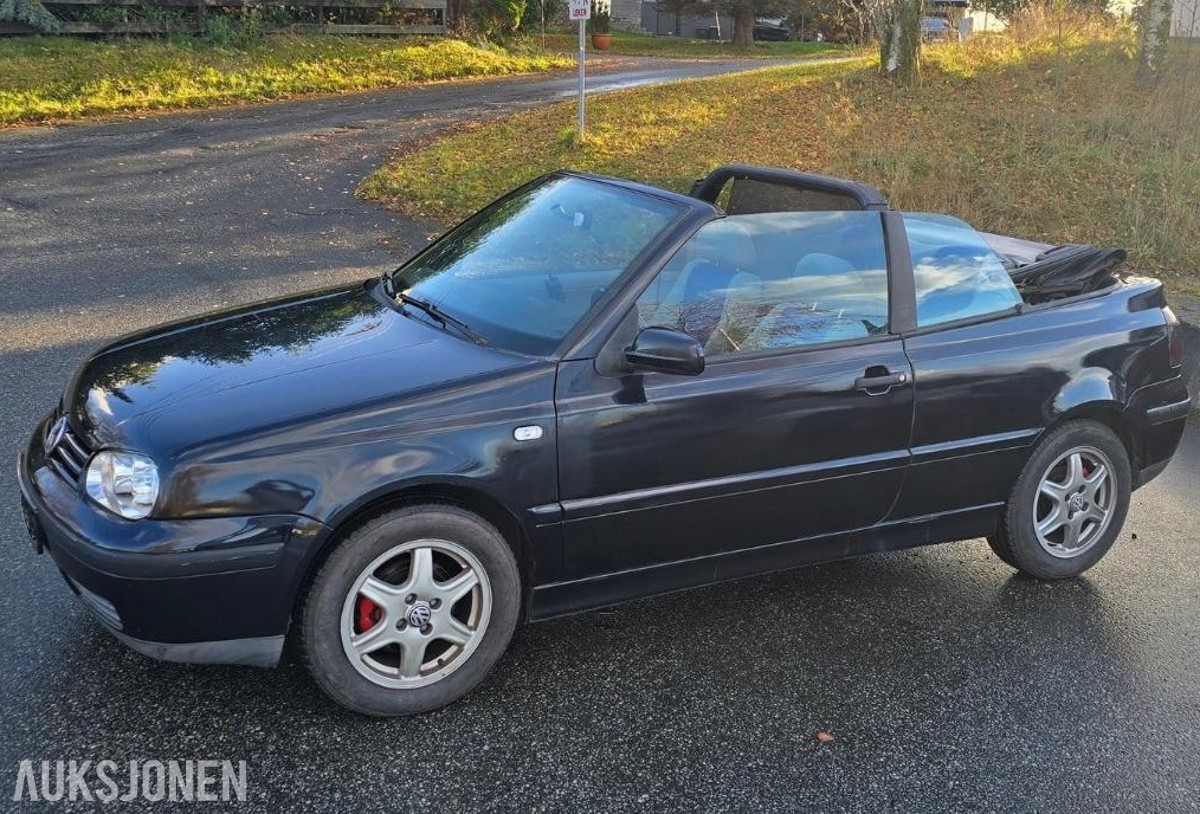 2000 Volkswagen Golf 1.6 Cabriolet, 125000km, Sportsseter