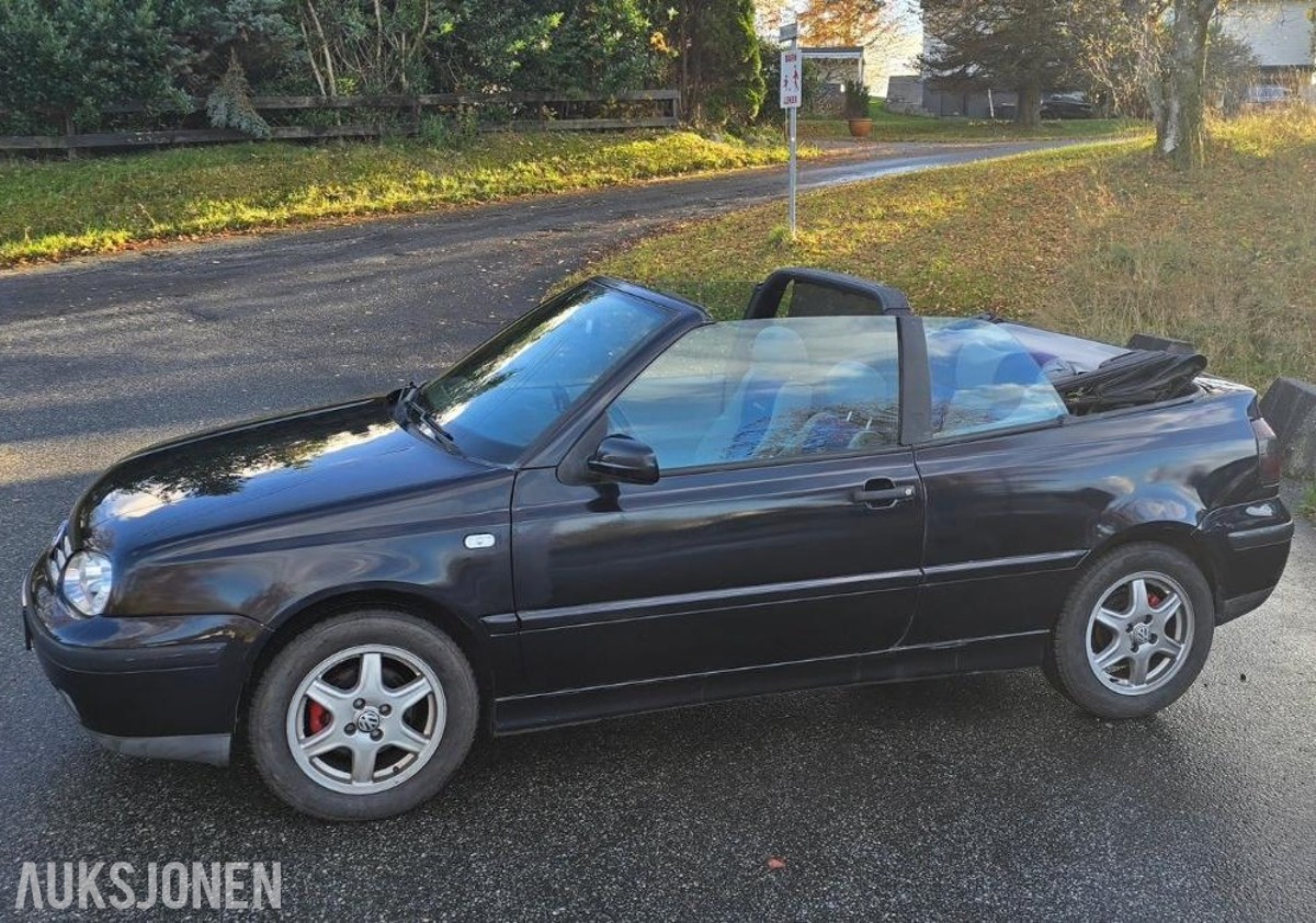 2000 Volkswagen Golf 1.6 Cabriolet, 125000km, Sportsseter