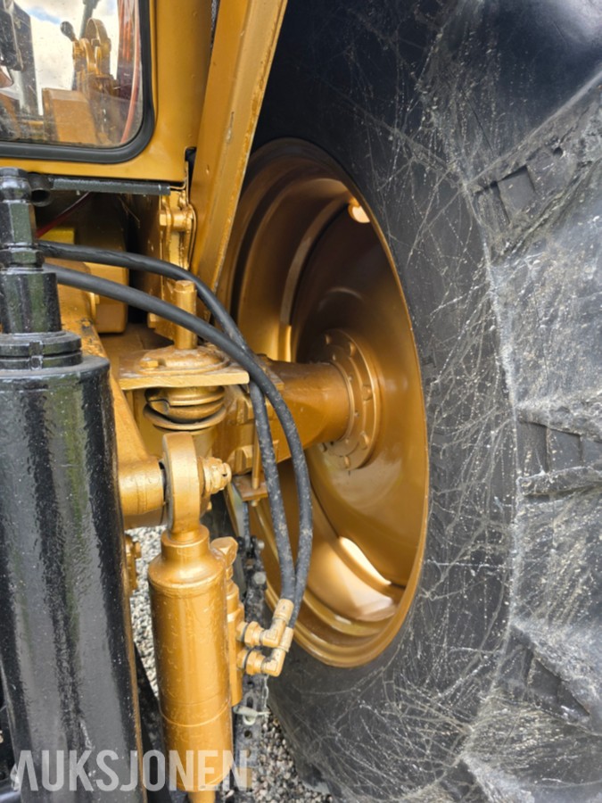 1982 Swed-Trac traktor ST 1674-10 samlerobjekt med 6-sylindret Scania diesel motor