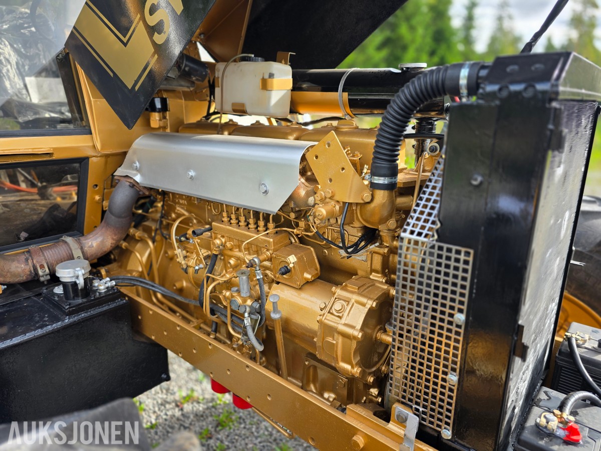 1982 Swed-Trac traktor ST 1674-10 samlerobjekt med 6-sylindret Scania diesel motor