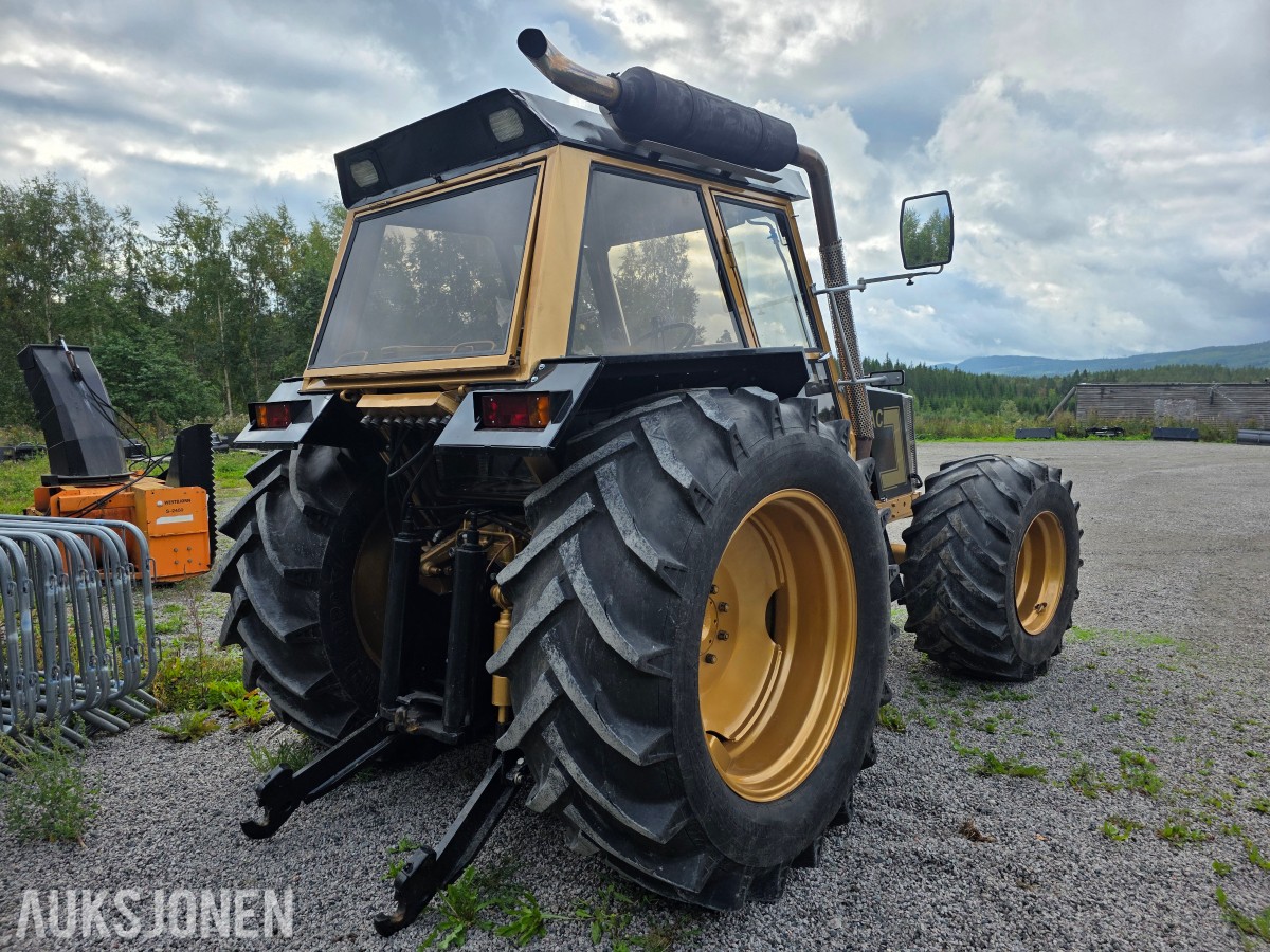1982 Swed-Trac traktor ST 1674-10 samlerobjekt med 6-sylindret Scania diesel motor