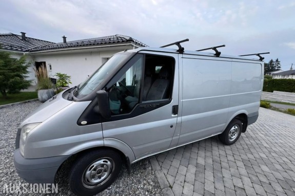 2010 Ford Transit 300 2.2 Diesel 116hk Renovert, grunnarbeid for campervan-oppsett
