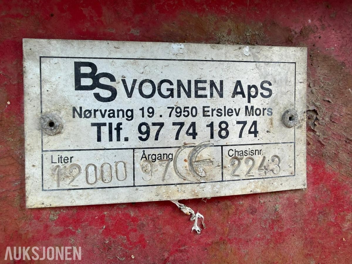 1997 BS Vognen Vanntank 12000L med trekkule