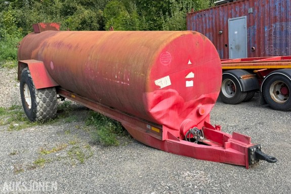 1997 BS Vognen Vanntank 12000L med trekkule