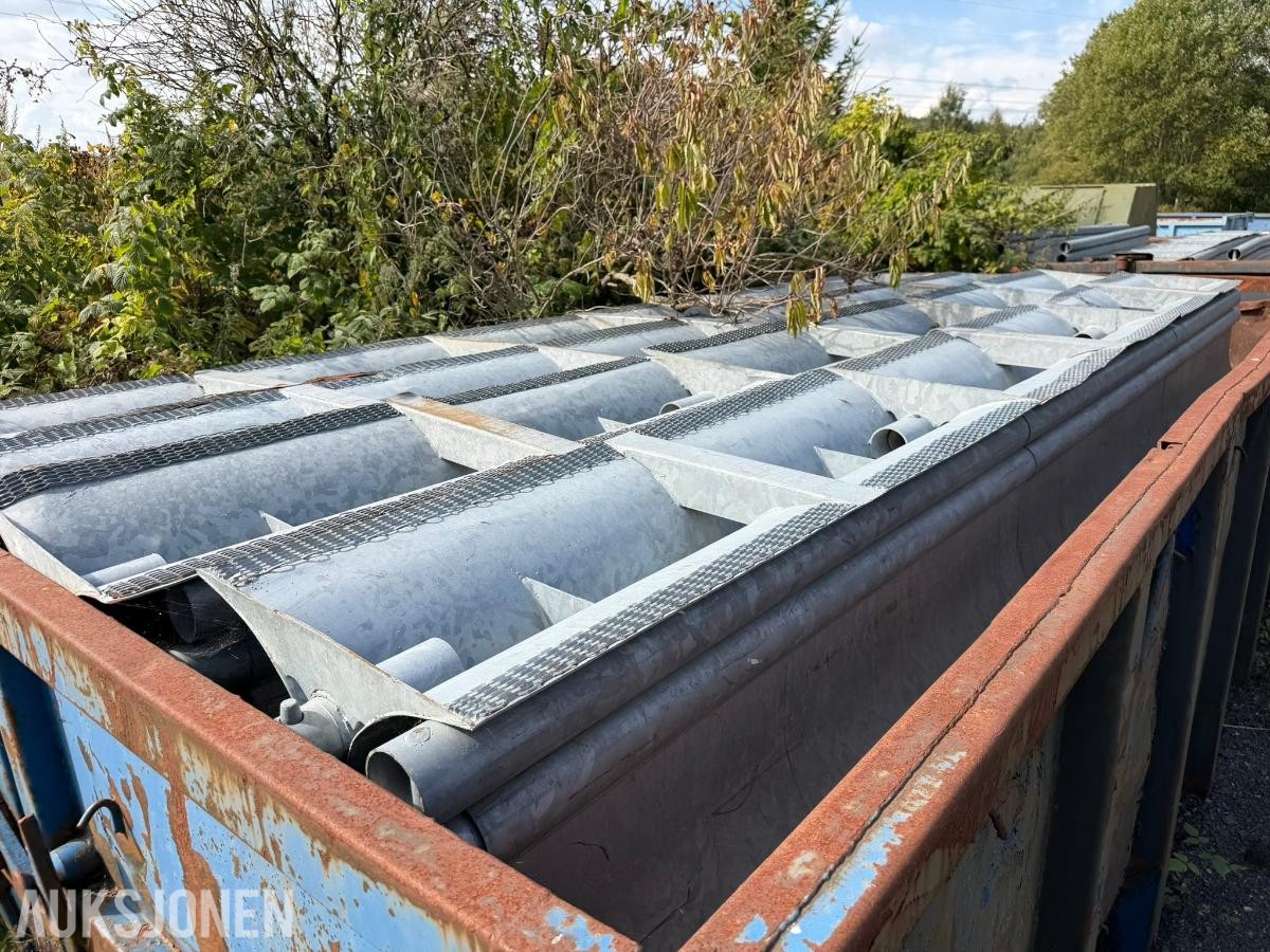 GMM Krokcontainer full av Mini-Guard veihindring