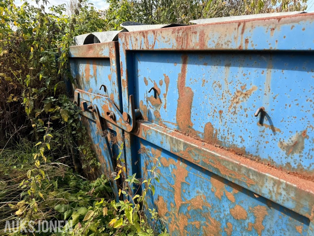 GMM Krokcontainer full av Mini-Guard veihindring