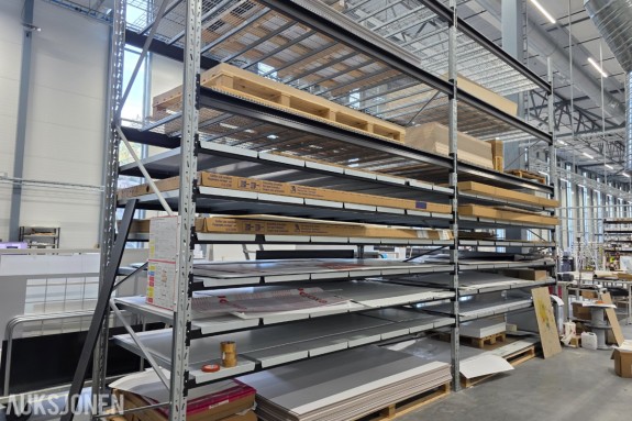 2025 BLS hyllereol D: 150cm B:330x2 H:500cm