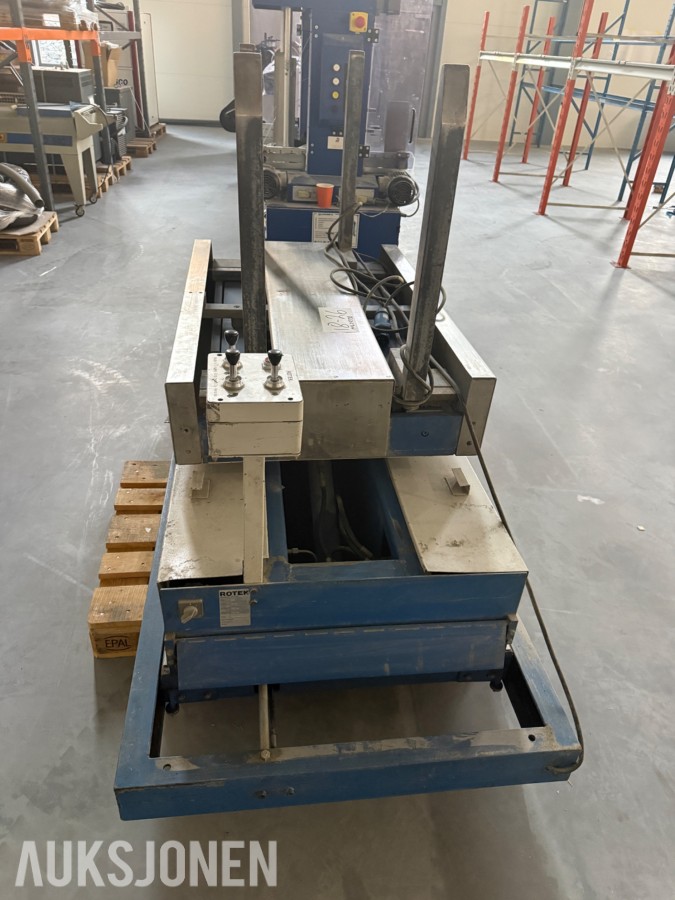 Rotek 900 Pallevender