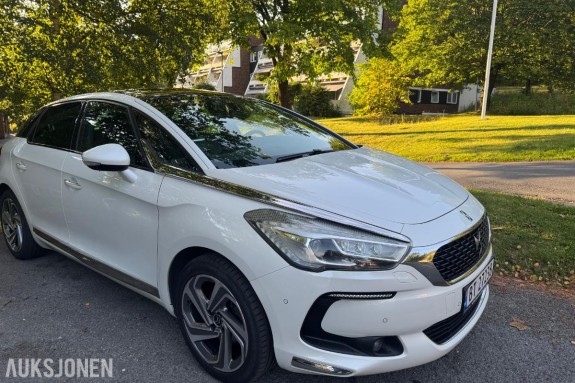2015 Citroen DS5 1.6 165hk automat HUD KEYLESS SOLTAK S+V DEKK EU OK 08.2027