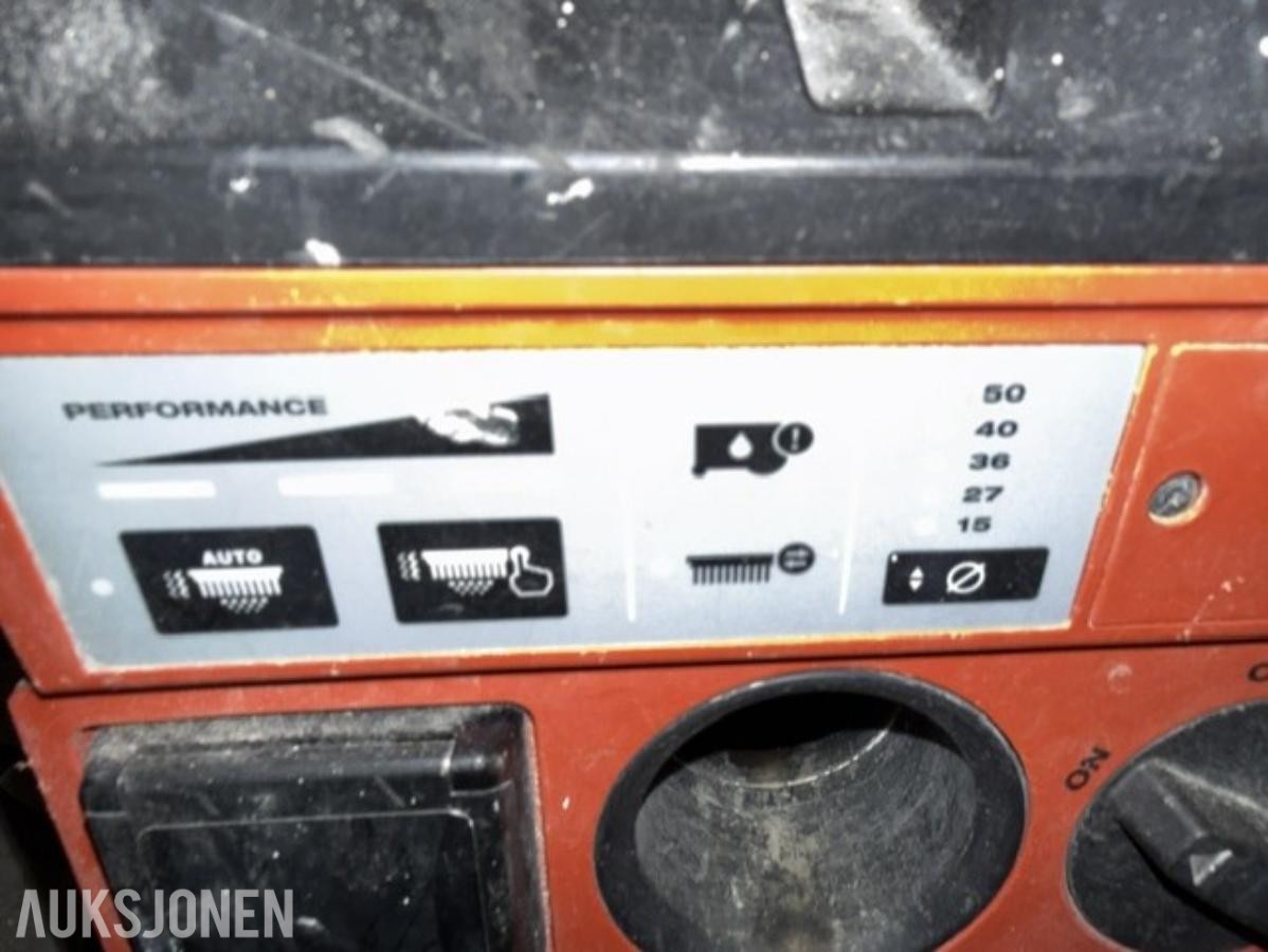 2021 HILTI VC 20M-X våt og tørr suger