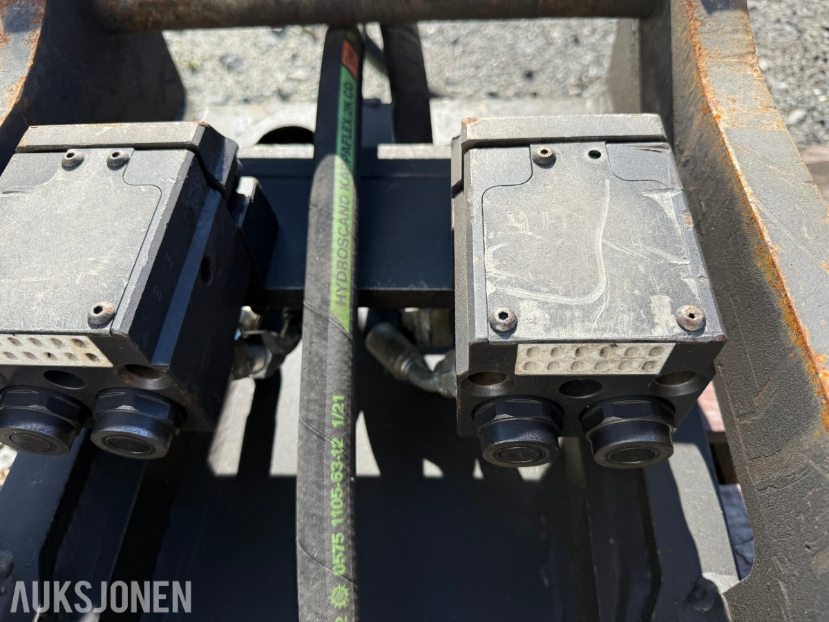 S60 toppfeste for Montabert pigghammer – Engcon EC-Oil