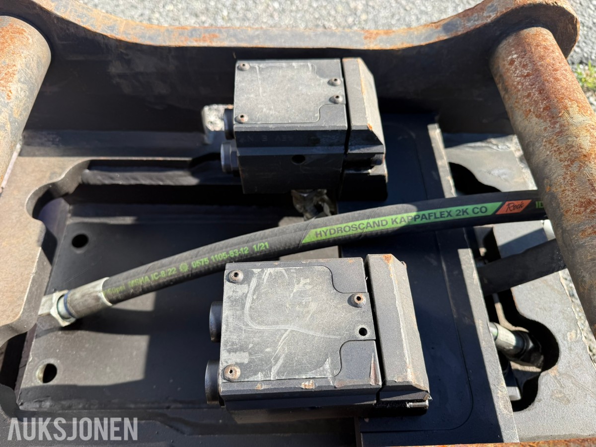 S60 toppfeste for Montabert pigghammer – Engcon EC-Oil