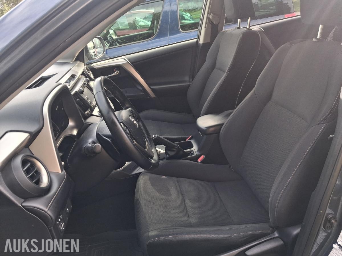 2013 Toyota RAV4 2.0 Bensin 151hk 4WD Automat, Ryggekamera, Hengerfeste