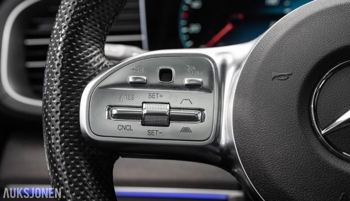 2023 Mercedes-Benz GLS, 400d 4MATIC, 77800km