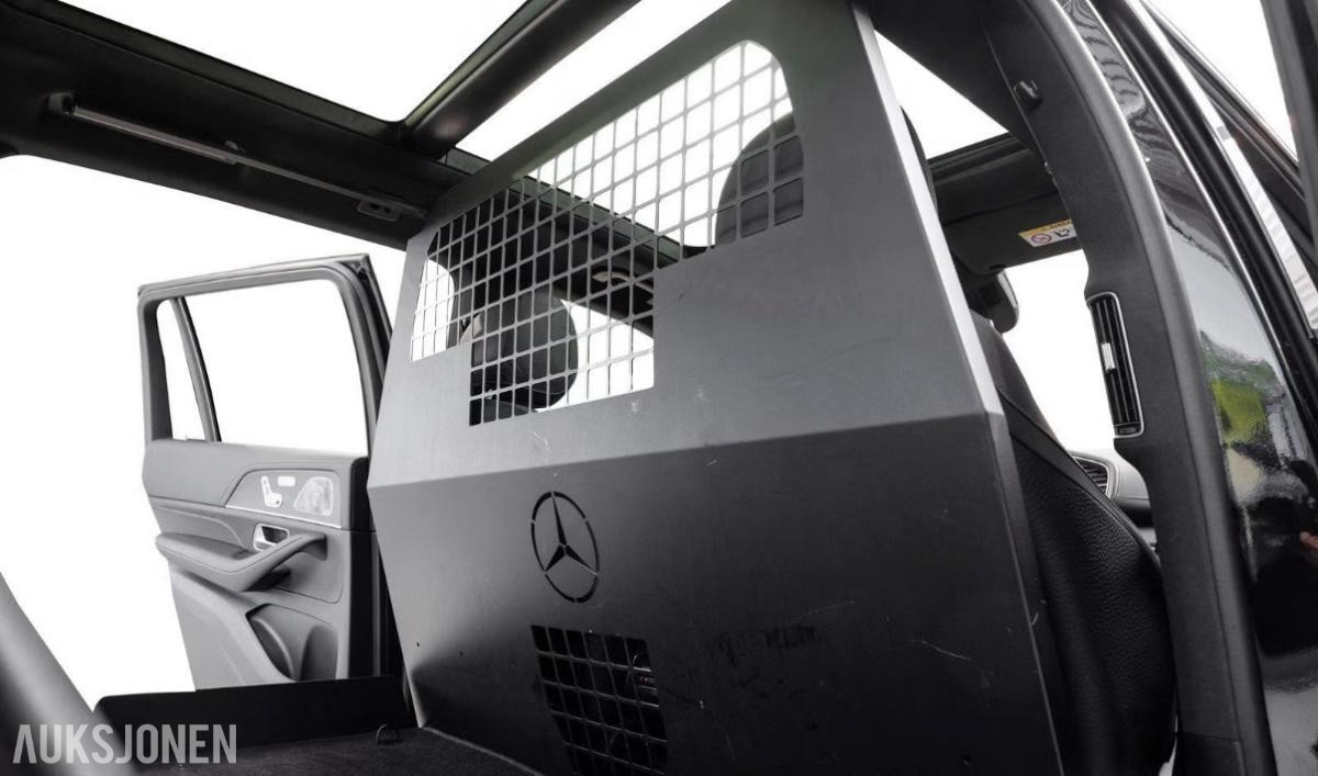 2023 Mercedes-Benz GLS, 400d 4MATIC, 77800km
