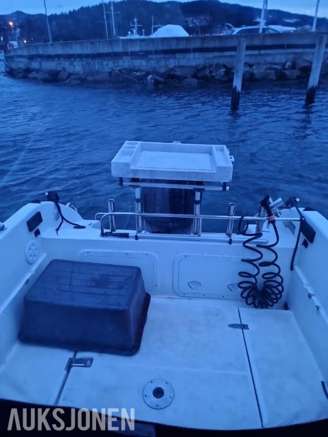 2001 Galia Galeon 660WA båt med Mercury Seapro motor - masse utstyr